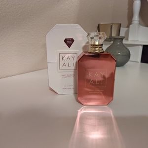 Kayali Sweet Diamond Pink Pepper | 25
